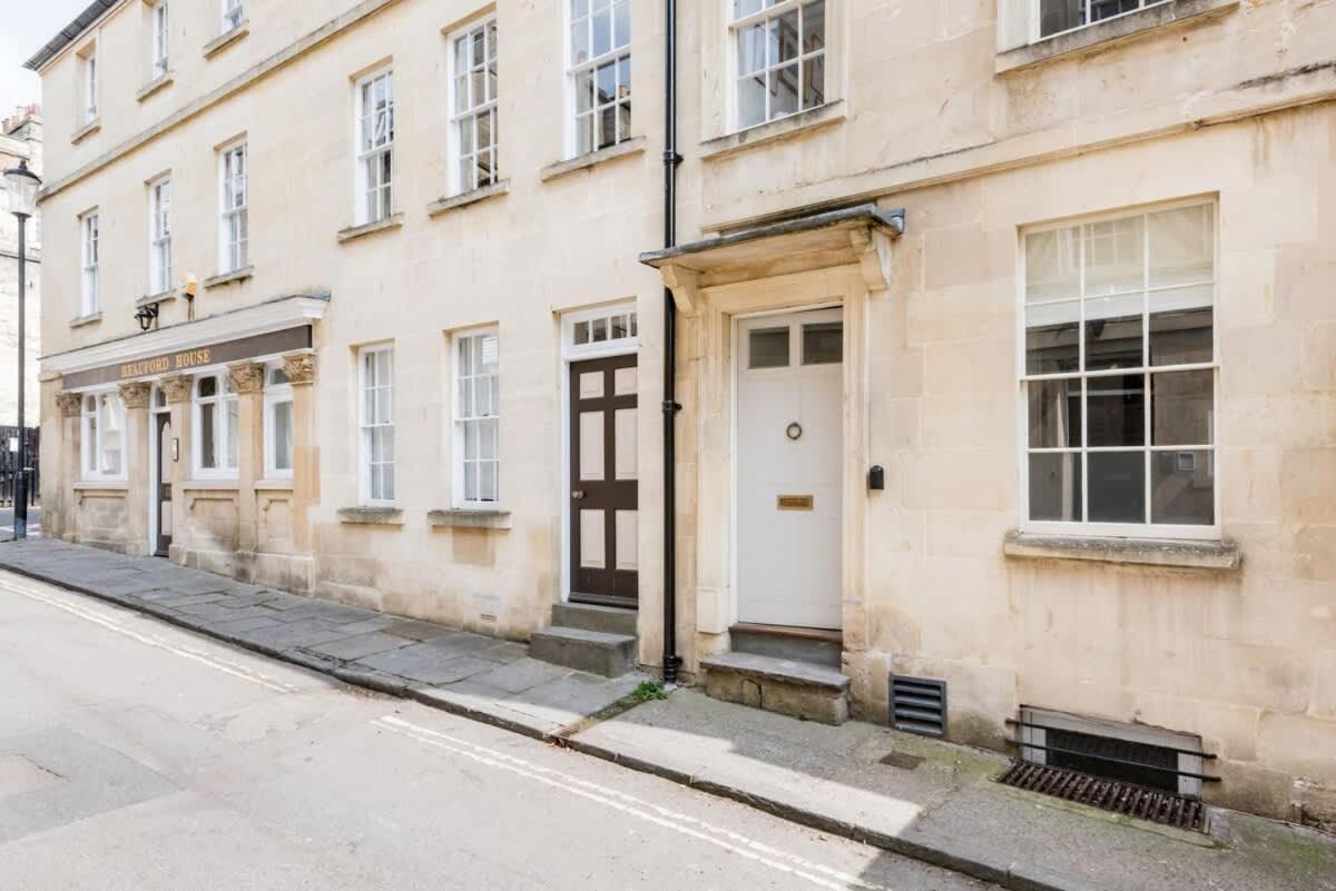 Central Georgian Townhouse With Free Parking Bath Extérieur photo