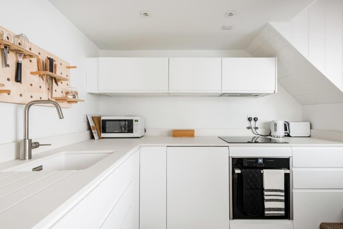 Central Georgian Townhouse With Free Parking Bath Extérieur photo
