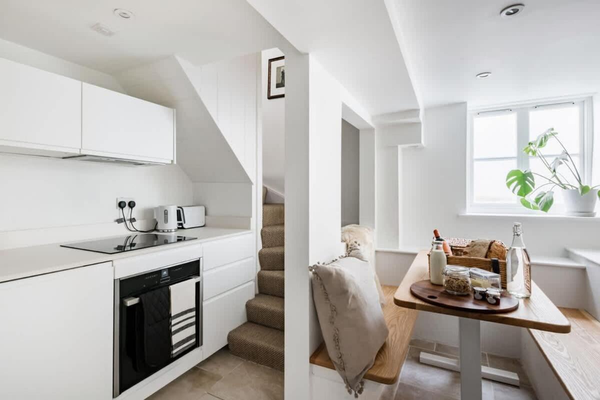 Central Georgian Townhouse With Free Parking Bath Extérieur photo