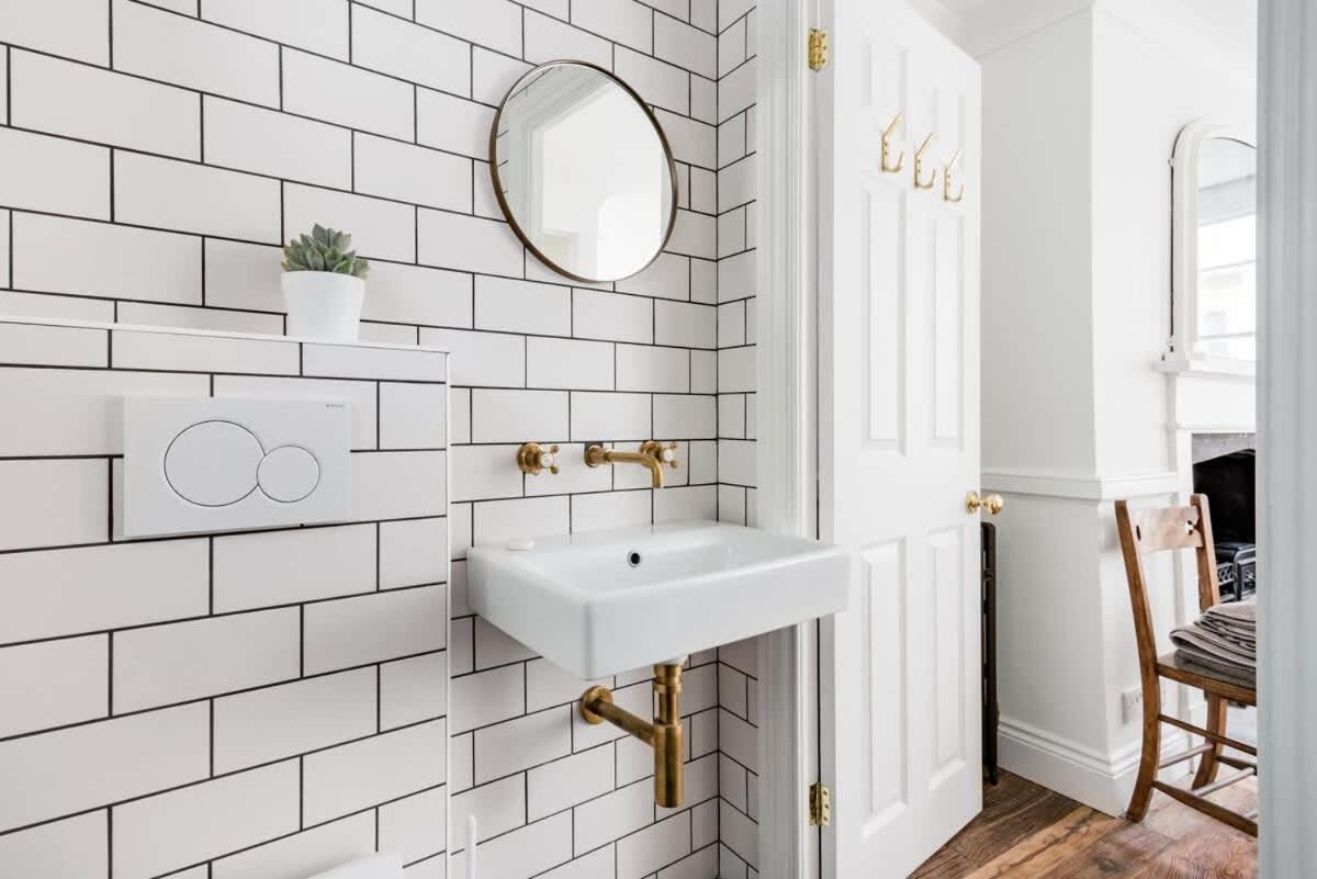 Central Georgian Townhouse With Free Parking Bath Extérieur photo