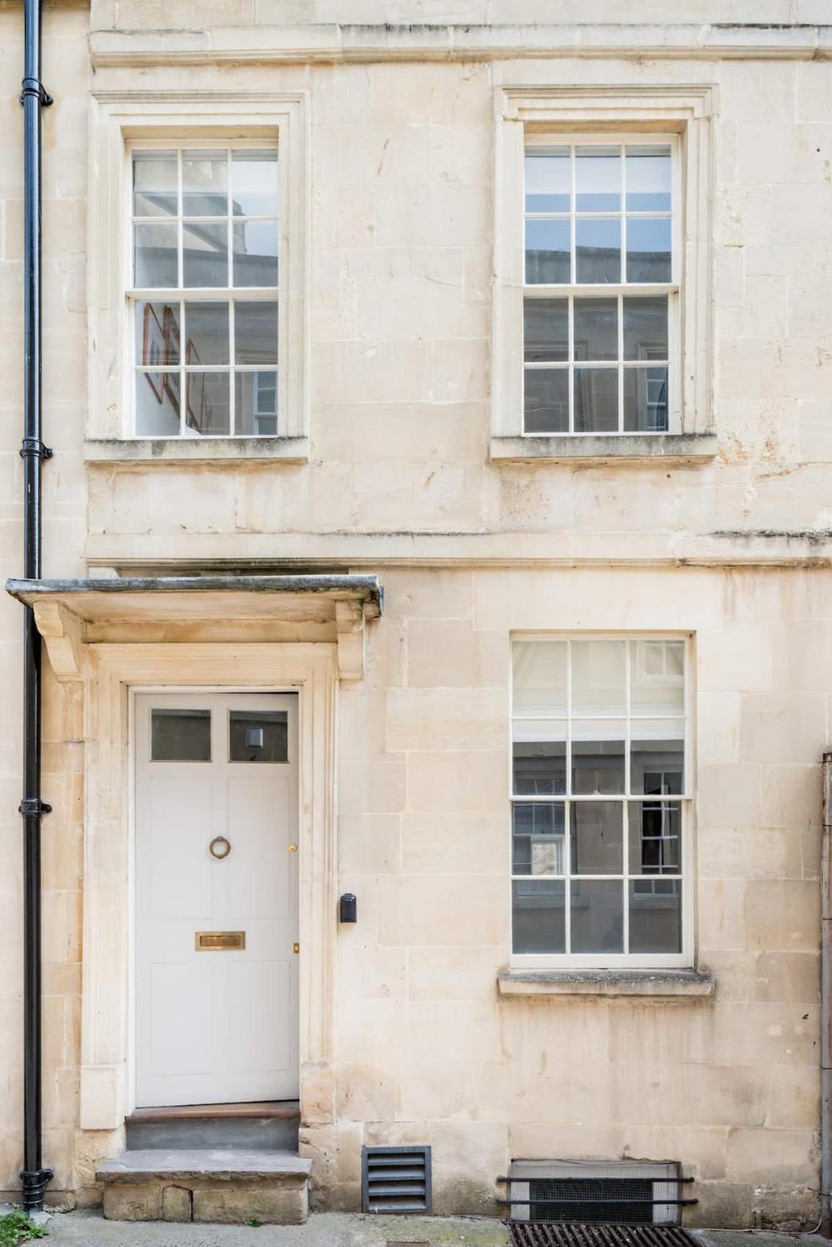 Central Georgian Townhouse With Free Parking Bath Extérieur photo